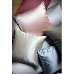 65x65 cm mulberry silk pillowcases HELIOS with lustrous and matted halves