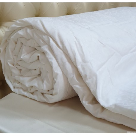 Autumn duvet with mulberry silk stuffing